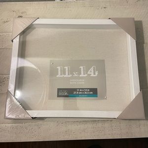 Studio Decor Shadow Box - 11 in X 14 in or 27.9 cm X 35.5 cm